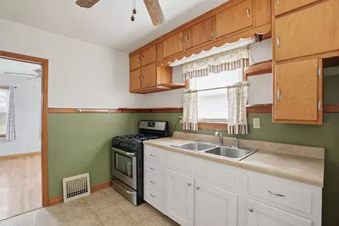 608 7th Ave, Silvis, IL 61282 photo 13