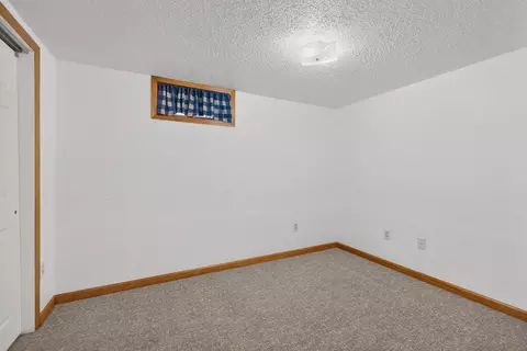 Bedroom - 502 504 48th St, Moline, IL 61265 photo 6 of 7