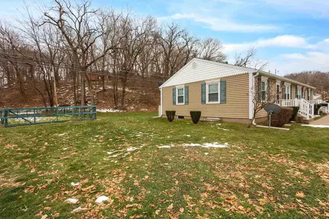 Exterior - 502 504 48th St, Moline, IL 61265 photo 3 of 6