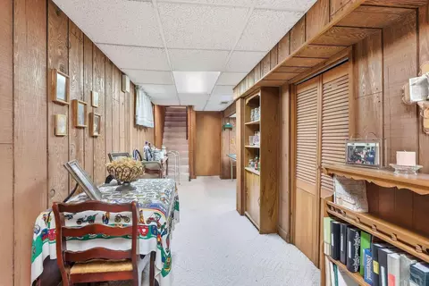 Entry Way - 1806 41st St, Moline, IL 61265 photo 2 of 2