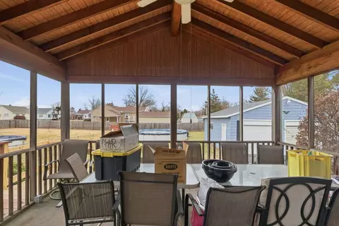 Exterior - 1806 41st St, Moline, IL 61265 photo 3 of 7