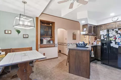 Entry Way - 1806 41st St, Moline, IL 61265 photo 1 of 2