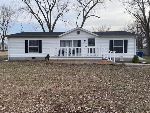 101 Paint Creek Ln, Carmi, IL 62821