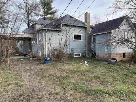 209 S 16th St, Herrin, IL 62948 photo 2