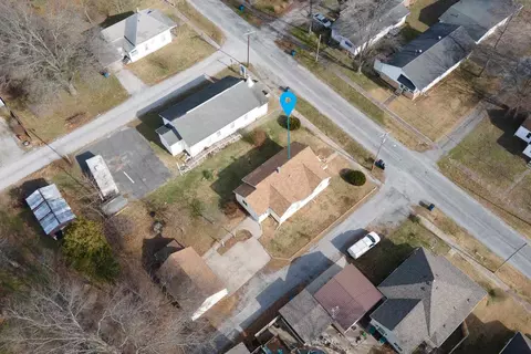 View/Area - 407 Church St, Christopher, IL 62822 photo 1 of 6