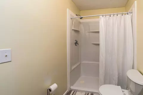 Bath - 407 Church St, Christopher, IL 62822 photo 1 of 5