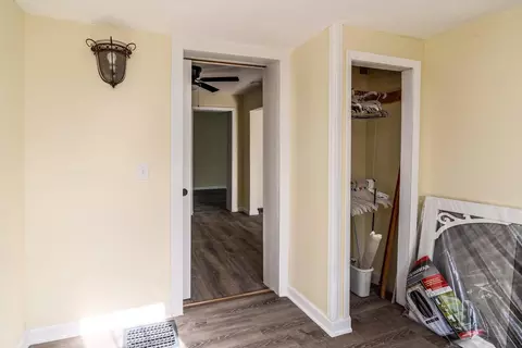 Entry Way - 407 Church St, Christopher, IL 62822 photo 3 of 4