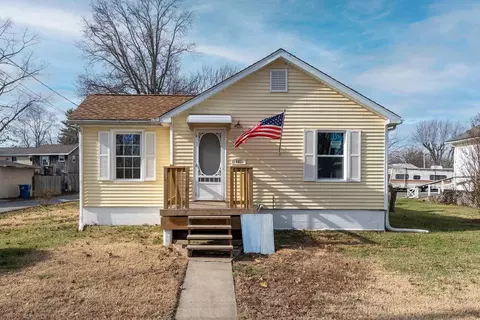 407 Church St, Christopher, IL 62822