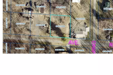 1 Robley Ave, Makanda, IL 62958
