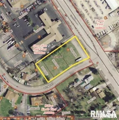 7210 Northwest Blvd, Davenport, IA 52806