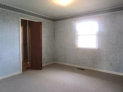 Bedroom - 306 College Blvd, Carmi, IL 62821 photo 3 of 3