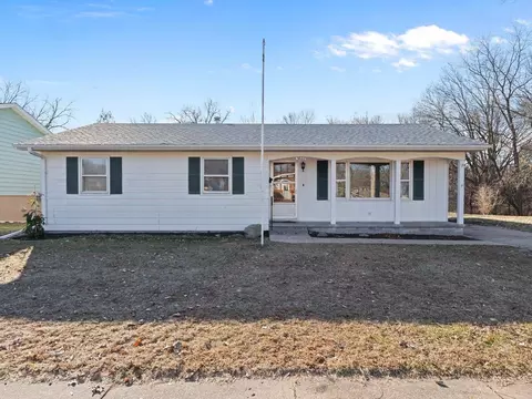 3602 14th Ave, Moline, IL 61265