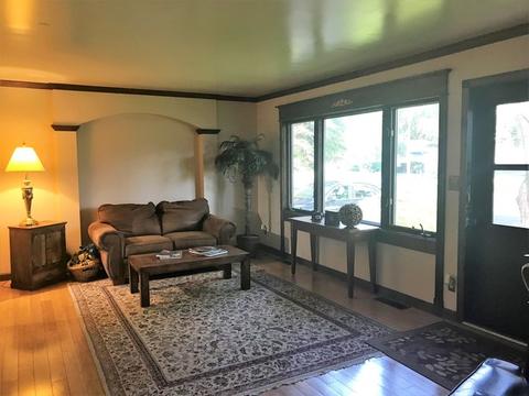 2308 Manor Ln, Mchenry, IL 60051 photo 3