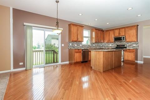 653 Biltmore Dr, Bartlett, IL 60103 photo 11