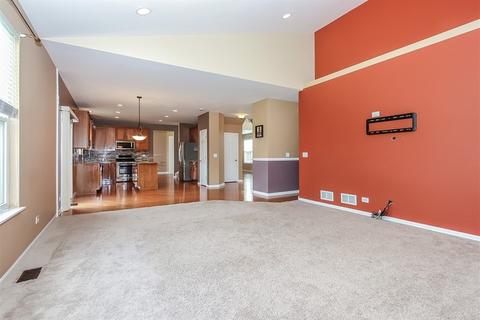 653 Biltmore Dr, Bartlett, IL 60103 photo 13