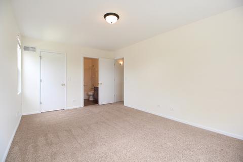 944 Symphony Dr, Aurora, IL 60504 photo 15