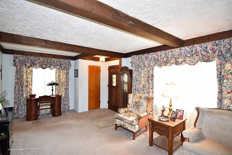 123 S Williston St, Wheaton, IL 60187 photo 3