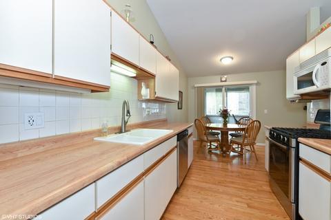 800 Hackberry Ln, Algonquin, IL 60102 photo 5