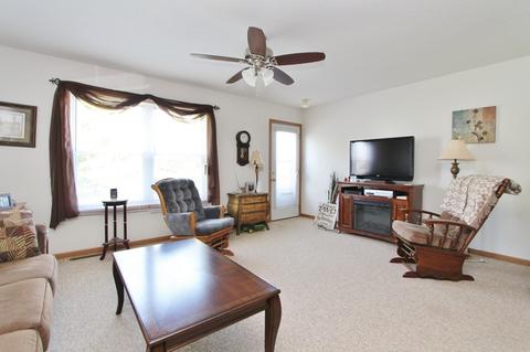 1593 Schubert Dr, Morris, IL 60450 photo 3