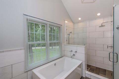 5704 Whiting Dr, Mchenry, IL 60050 photo 25