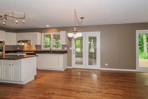 5704 Whiting Dr, Mchenry, IL 60050 photo 16