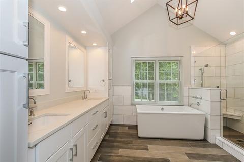 5704 Whiting Dr, Mchenry, IL 60050 photo 24