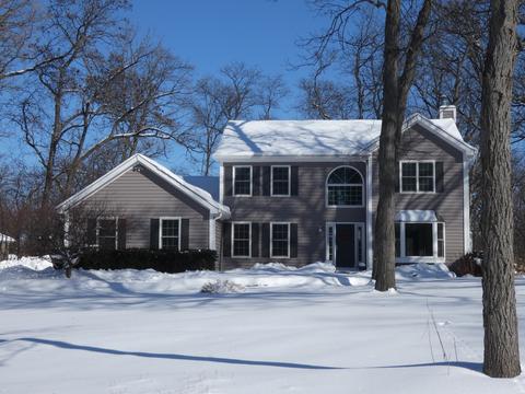 5704 Whiting Dr, Mchenry, IL 60050 photo 1
