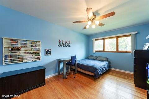 2140 Plainfield Dr, Des Plaines, IL 60018 photo 11