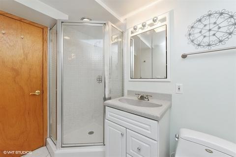 2140 Plainfield Dr, Des Plaines, IL 60018 photo 14