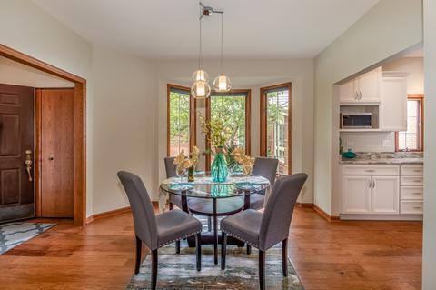 633 Rose Ln, Bartlett, IL 60103 photo 9