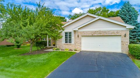 633 Rose Ln, Bartlett, IL 60103 photo 2