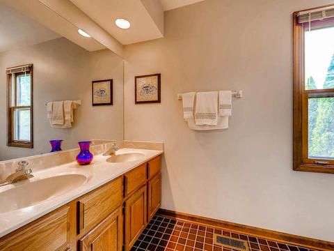 3880 Charlemagne Dr, Hoffman Estates, IL 60192 photo 21