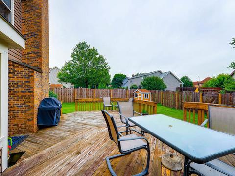 3880 Charlemagne Dr, Hoffman Estates, IL 60192 photo 28