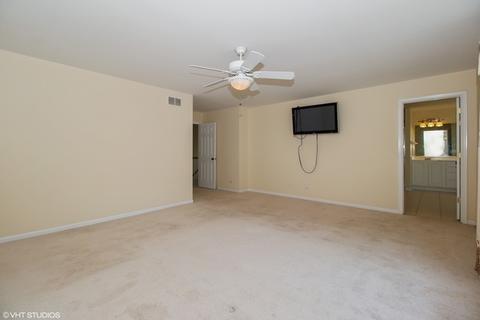 1070 E 4th St, Aurora, IL 60502 photo 9