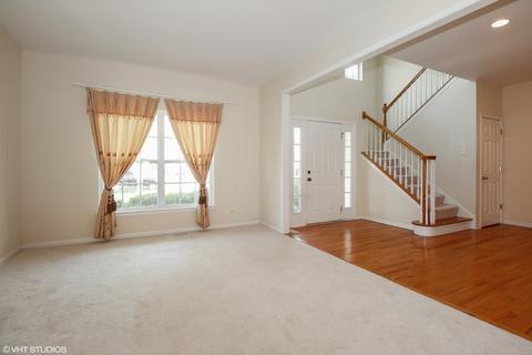 1070 E 4th St, Aurora, IL 60502 photo 6
