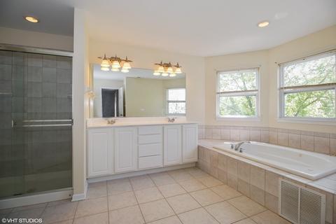 1070 E 4th St, Aurora, IL 60502 photo 10