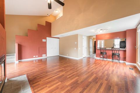 1689 Pebble Beach Cir, Elgin, IL 60123 photo 12