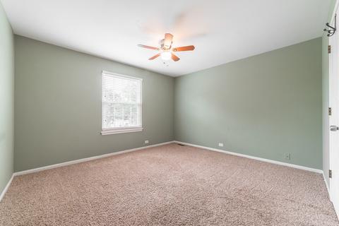 1689 Pebble Beach Cir, Elgin, IL 60123 photo 18