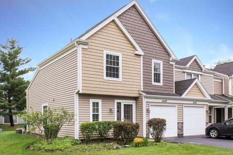 1689 Pebble Beach Cir, Elgin, IL 60123 photo 2