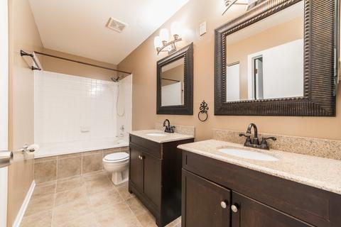 1689 Pebble Beach Cir, Elgin, IL 60123 photo 20