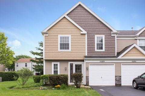 1689 Pebble Beach Cir, Elgin, IL 60123 photo 4