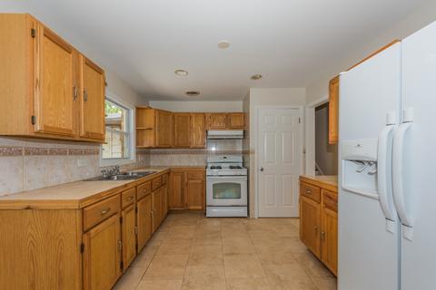 5 N Highview Ave, Addison, IL 60101 photo 14