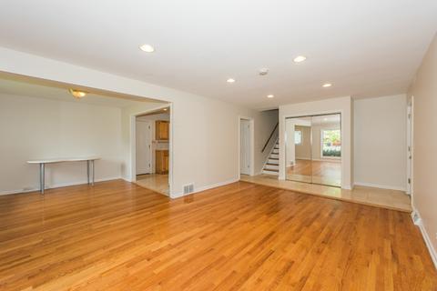 5 N Highview Ave, Addison, IL 60101 photo 9