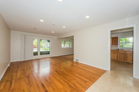 5 N Highview Ave, Addison, IL 60101 photo 8