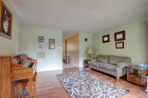 1111 Maplepark Dr, Champaign, IL 61821 photo 4
