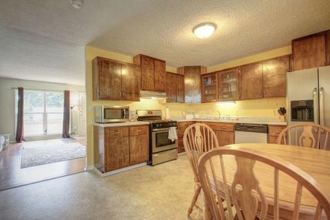 1111 Maplepark Dr, Champaign, IL 61821 photo 9