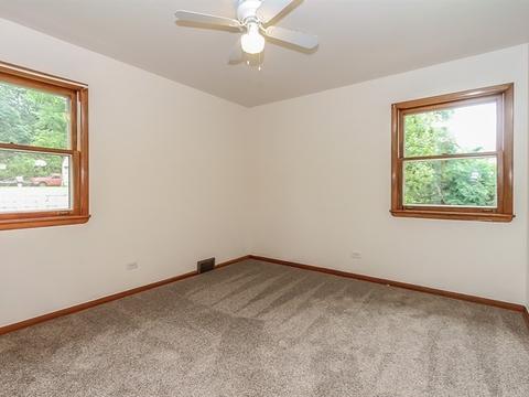 17 Lovell St, Elgin, IL 60120 photo 14