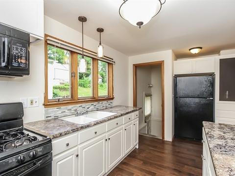 17 Lovell St, Elgin, IL 60120 photo 9