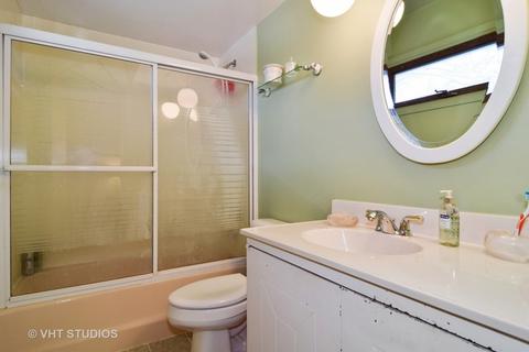260 Westview St, Hoffman Estates, IL 60169 photo 12