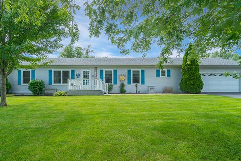 180 N Maple St, Braidwood, IL 60408 photo 2